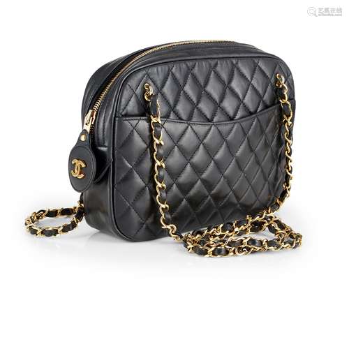 A black quilted chain shoulder bag, Chanel