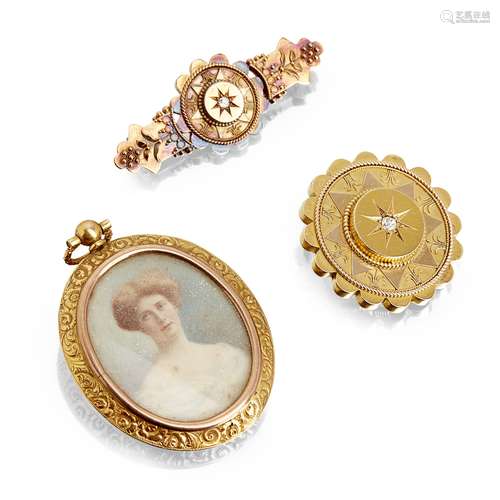 A collection of Victorian jewellery