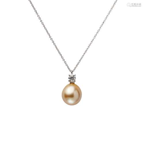 A South Sea pearl and diamond pendant