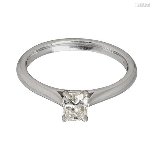 A single stone diamond ring