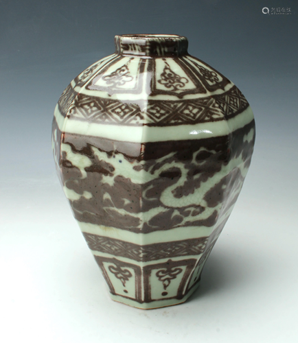 OCTAGONAL CELADON DRAGON VASE