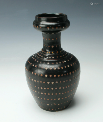 CHINESE BLACK SPOTTED VASE