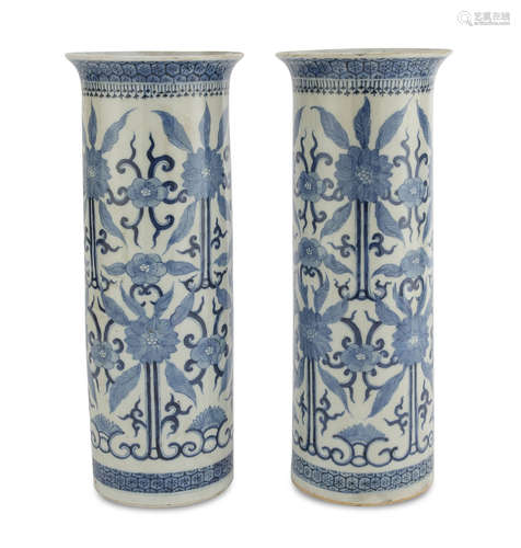 A PAIR OF CHINESE WHITE AND BLUE PORCELAIN VASES 19TH CENTURY.