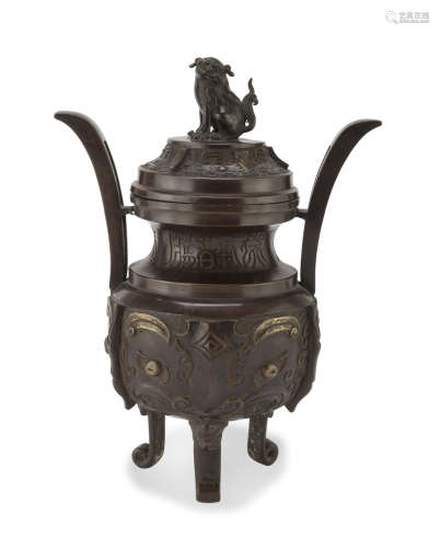 A BUG CHINESE BURNISHED BRONZE CENSER FIRST HALF 20TH CENTURY.