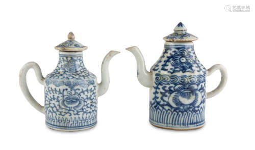 TWO CHINESE WHITE AND BLUE PORCELAIN TEA-POTS. LATE 19TH EARLY 20TH CENTURY.