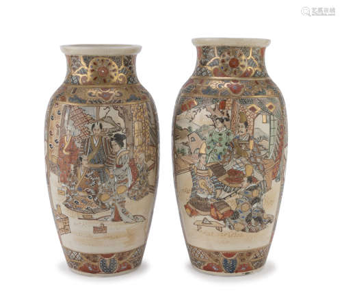 A PARI OF POLYCHROME AND GOLD ENAMELED JAPANESE CERAMIC VASES EARLY 20TH CENTURY.