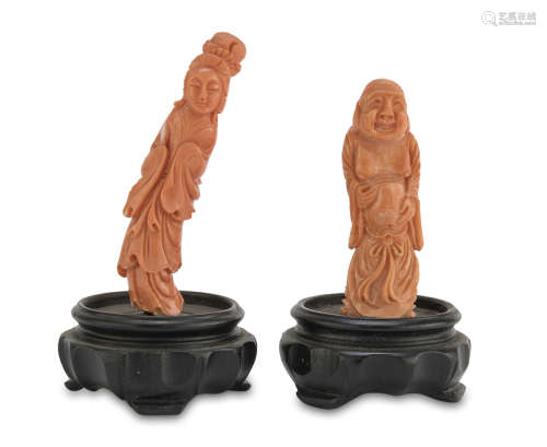TWO CHINESE CORAL SCULPTURES REPRESENTING BUDAI AND YANG GUFEI EARLY 20TH CENTURY.