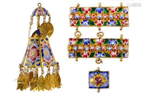 * A GROUP OF FOUR MISCELLANEOUS QAJAR POLYCHROME-ENAMELLED GOLD JEWELLERY ELEMENTS