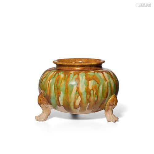 A SANCAI GLAZED TRIPOD JAR Tang dynasty