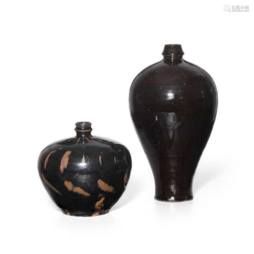 TWO BLACK-GLAZED BOTTLE VASES Northern Song/Jin dynasty