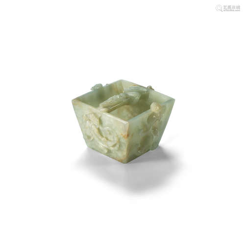 A CELADON JADE 'CHILONG' GRAIN MEASURE, DOU 18th/19th century