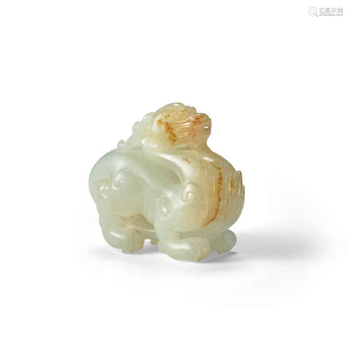 A WHITE JADE 'DRAGON' CARVING 17th/18th century