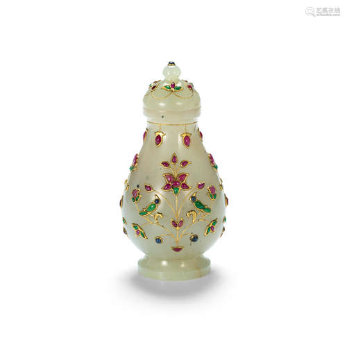 A CELADON JADE MUGHAL-STYLE GEMSTONE AND GOLD EMBELLISHED VASE AND COVER