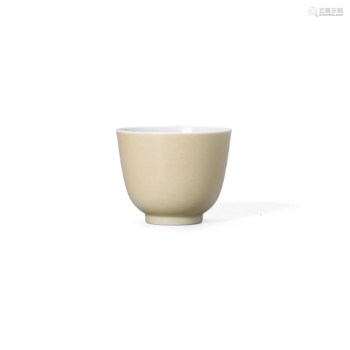 A CAFE-AU-LAIT GLAZED CUP Daoguang seal mark and of the period