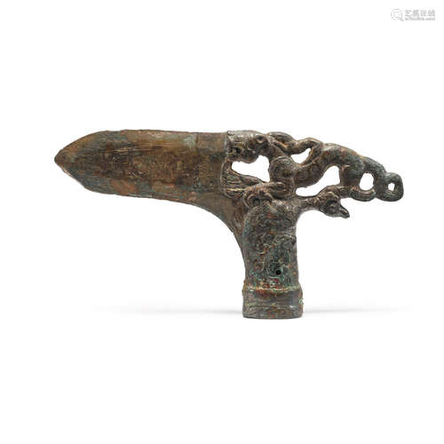 A RARE BRONZE CEREMONIAL HALBERD BLADE, GE Late Spring and Autumn Period