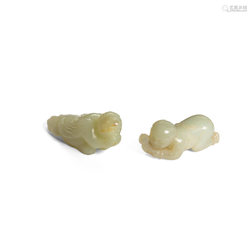 TWO SMALL WHITE JADE FIGURES Qing dynasty