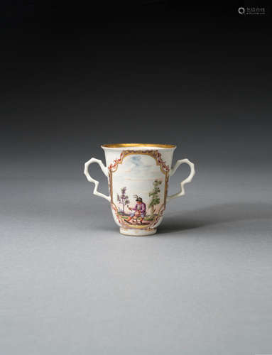 A rare early Meissen beaker, circa 1722-23