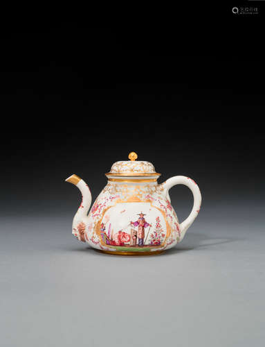 A Meissen KPM teapot and cover, circa 1727