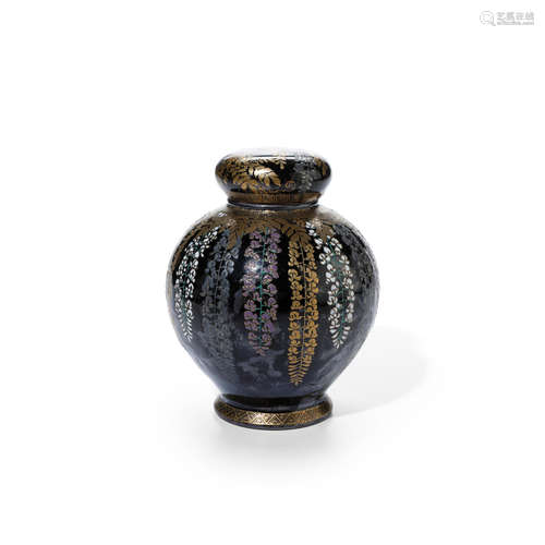 Sanyo (active late 19th century) A small covered Satsuma tea jar Meiji (1868-1912) or Taisho (1912-1926) era, 19th/20th century