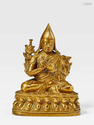 A GILT COPPER ALLOY FIGURE OF TSONGKHAPA QING DYNASTY, CIRCA 18TH CENTURY