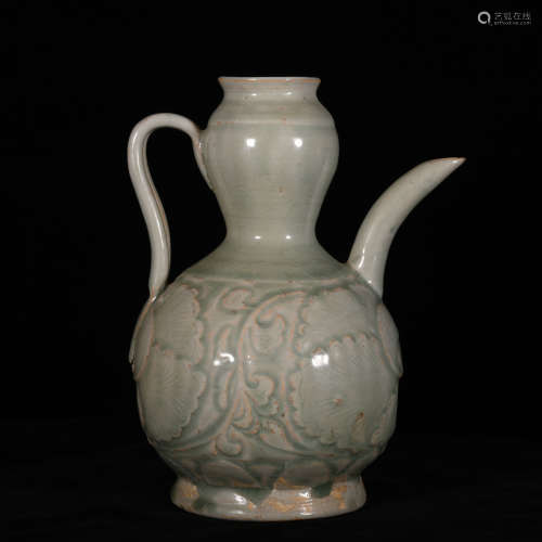 A YUE KILN FLOWER HOLDING POT IN SONG DYNASTY