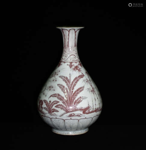 AN UNDERGLAZED RED OKHO SPRING BOTTLE WITH NANANA PATTERNS IN MING DYNASTY