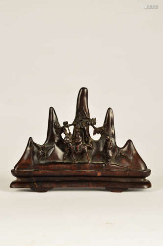 A Chinese Figure Carved Red Sandalwood Brush Rack