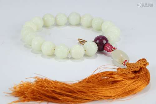 A Chinese Hetian Jade Beads Hand String