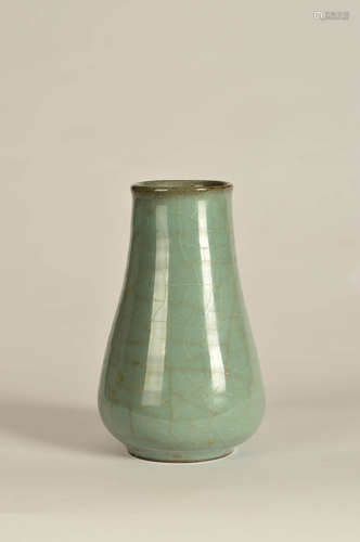 A Chinese Jun Kiln Porcelain Flower Vase