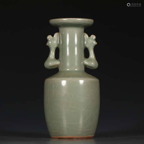 A Chinese Longquan Kiln Porcelain Vase