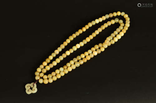 A Chinese White Jade Beads String Chaozhu