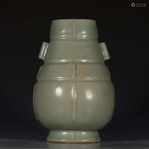 A Chinese Longquan Kiln Porcelain Vase