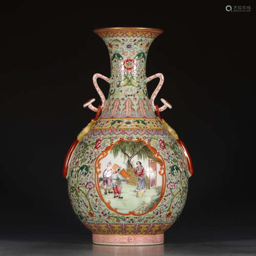 A Chinese Famille Rose Figure Painted Porcelain Vase