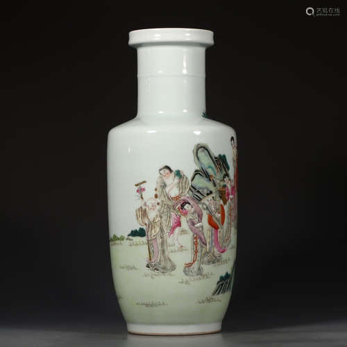 A Chinese Famille Rose Figures Painted Porcelain Vase