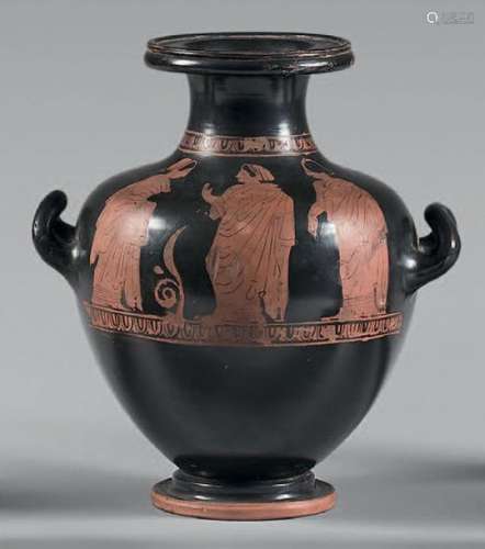 Red figure Hydria whose belly is adorned with thre…