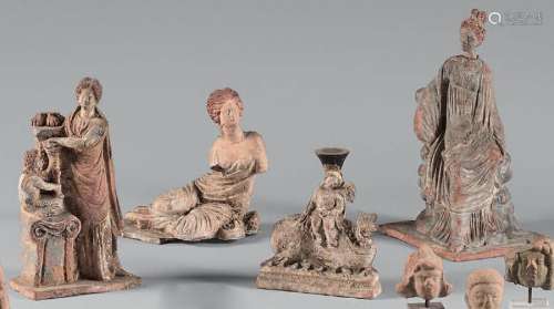 Lot composed of three statuettes representing a se…