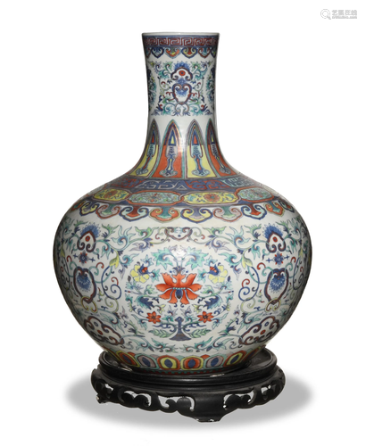 Chinese Doucai Tianqiu Vase, 19th Century