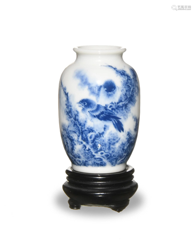 Chinese Wang Bu Style Blue and White Vase…