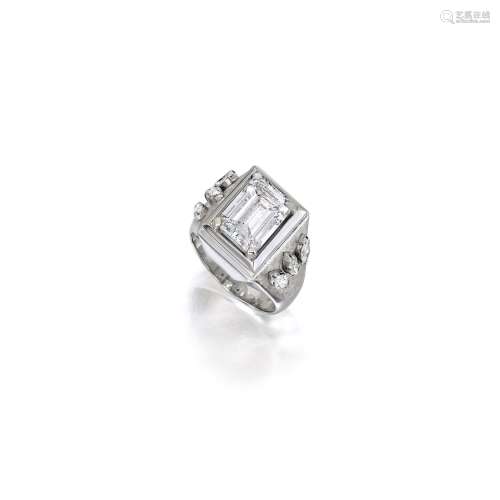 DIAMOND RING   4.06卡拉 方形 J色 VS2淨度 鑽石 配 鑽石 戒指