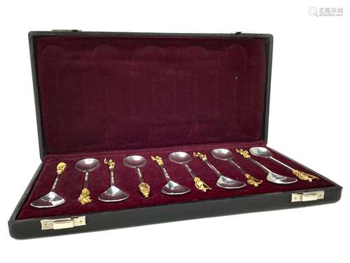 A SET OF TEN SILVER APOSTLE TEASPOONS