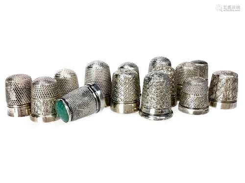 A LOT OF FOURTEEN CHARLES HORNER SILVER THIMBLES