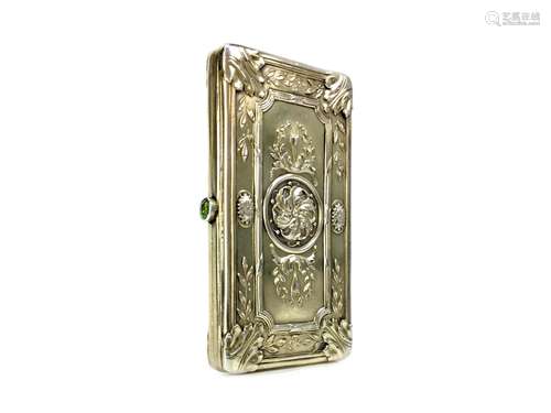 AN EARLY 20TH CENTURY FRENCH SILVER GILT CIGARETTE CASE