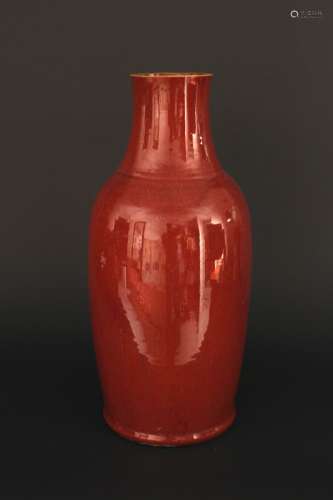 清中期钧红釉观音瓶
