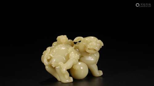 A Chinese Carved Hetian Jade Lion Shaped Ornament