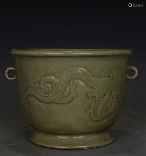 A Chinese Yue Kiln Dragon Pattern Porcelain Censer