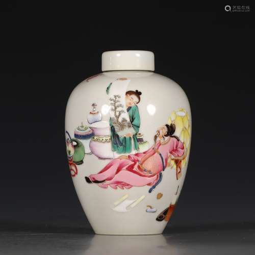 A Chinese Famille Rose Figure Painted Inscribed Porcelain Caddy