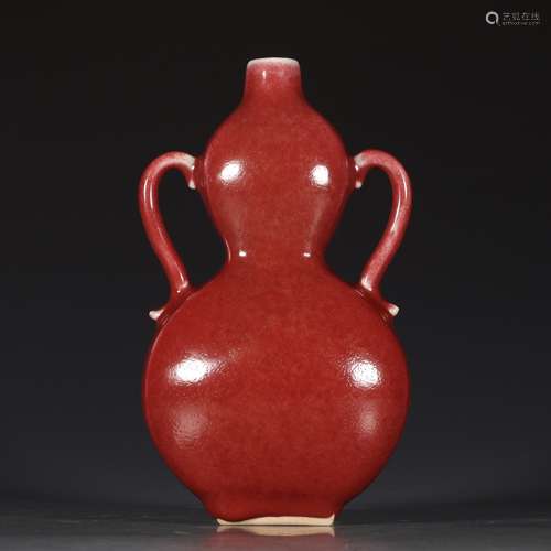 A Chinese Altar Red Porcelain Gourd-shaped Vase