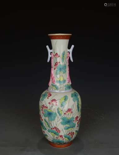 A Chinese Famille Rose Floral Porcelain Vase