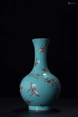 A Chinese Butterfly Painted Porcelain Vase