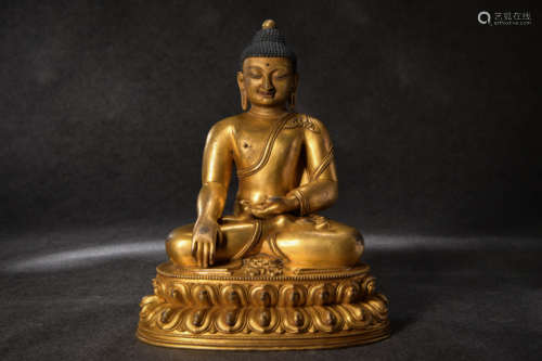 A Chinese Gild Copper Sakyamuni Statue